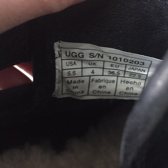 Ugg ankle boots sz 5.5 - Picture 6 of 8